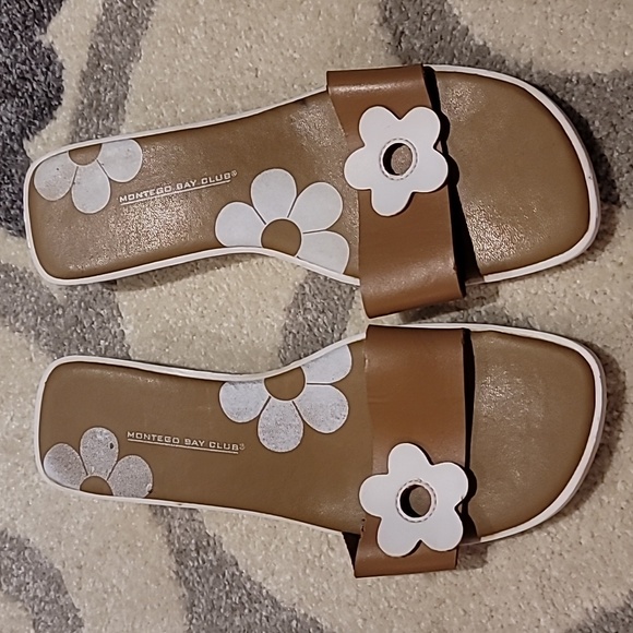 Montego Bay Club Shoes - Montego Bay Club flats sz11 light brown and white leather upper manmade sole